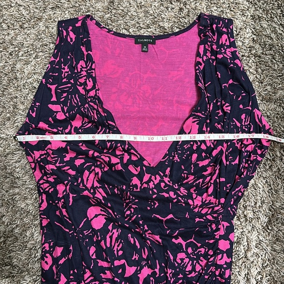 Talbots Women’s V-Neck Floral Sleeveless Tank with Criss-Cross Front - Picture 3 of 3